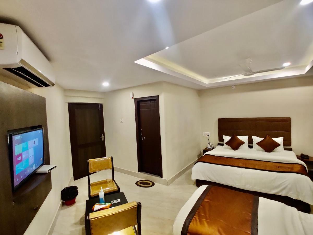 New Hotel Suhail ไฮเดอราบัด ภายนอก รูปภาพ