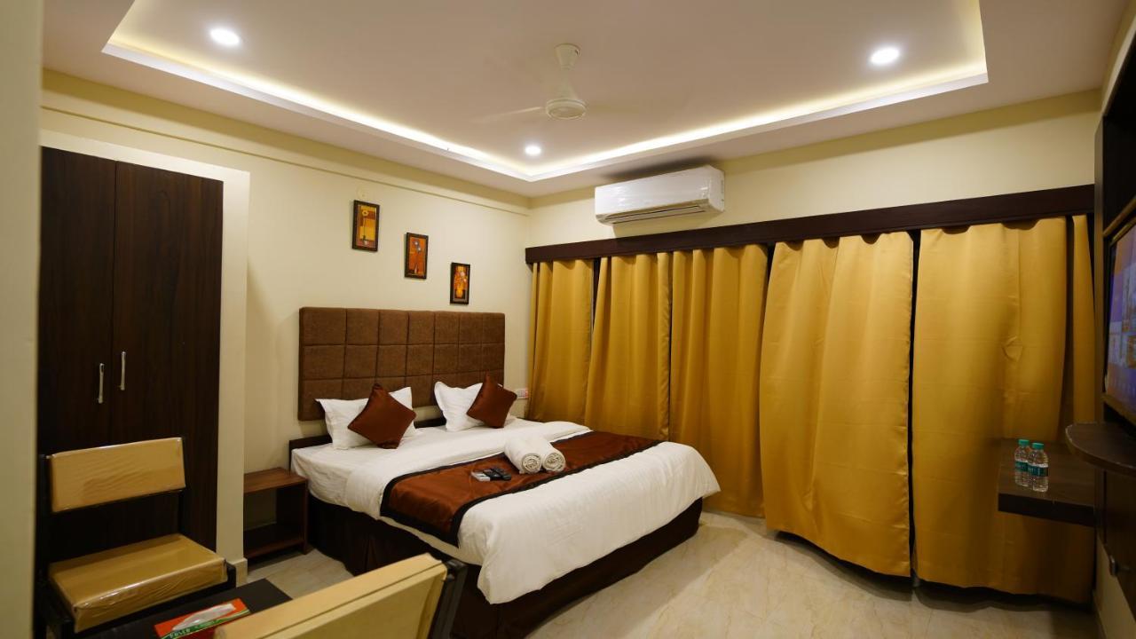 New Hotel Suhail ไฮเดอราบัด ภายนอก รูปภาพ