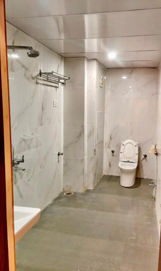 New Hotel Suhail ไฮเดอราบัด ภายนอก รูปภาพ