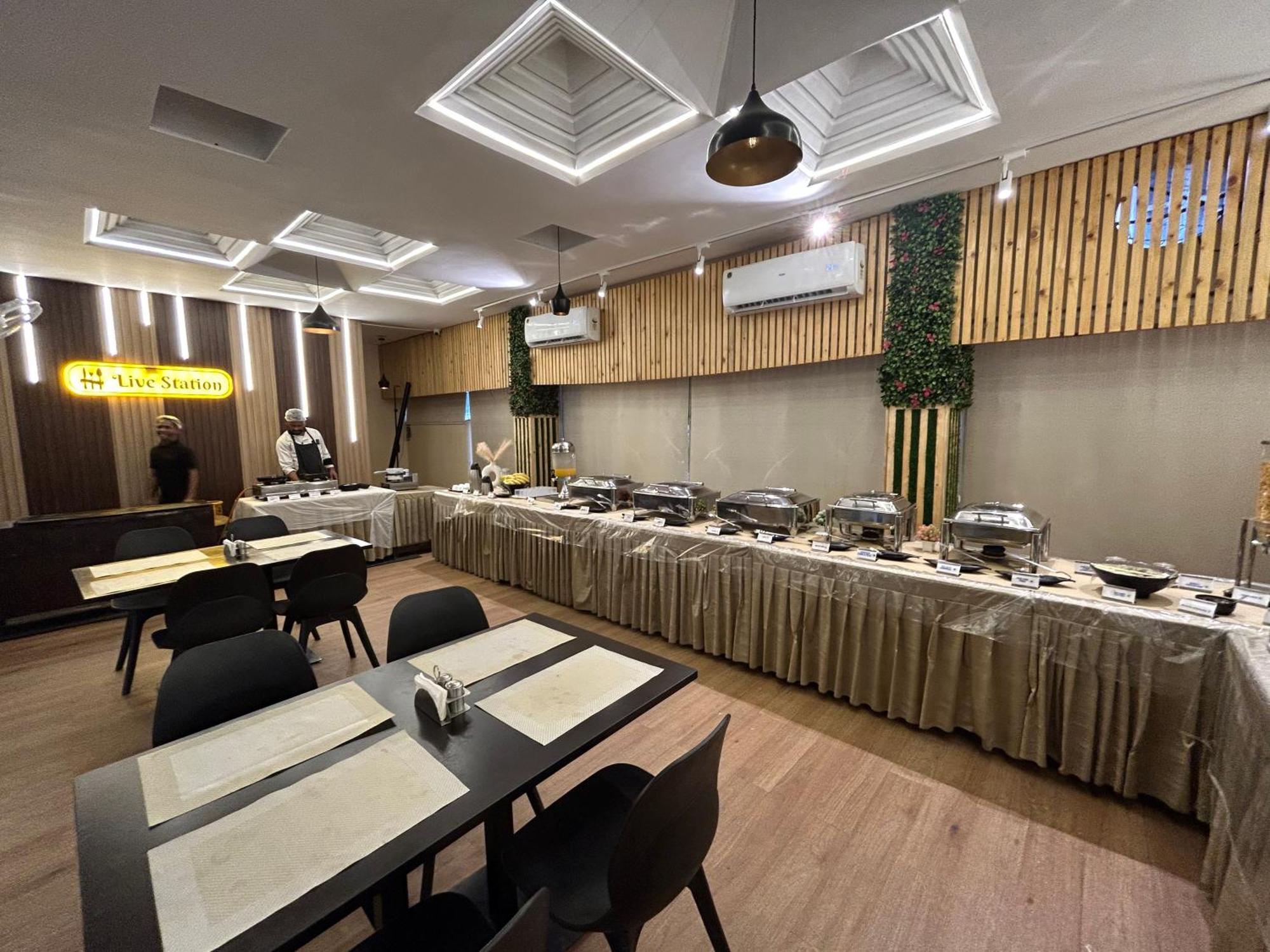 New Hotel Suhail ไฮเดอราบัด ภายนอก รูปภาพ