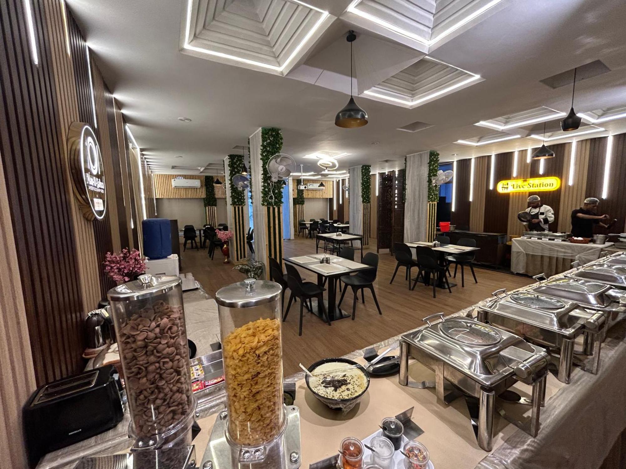 New Hotel Suhail ไฮเดอราบัด ภายนอก รูปภาพ